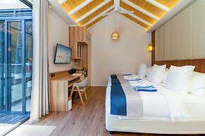 ARIA Beach Ukulhas