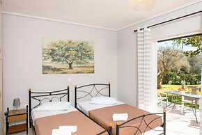 OLIA  APARTMENTS LYGIA