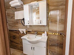 Quinnova Hotel