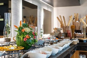 Gardino Hotel & Residence