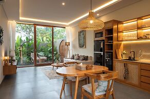 Villa Suarga Des Anicca