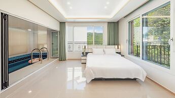 Gapyeong Laonjena Pool Villa