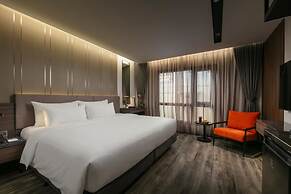 GrandView Hotel & Residence