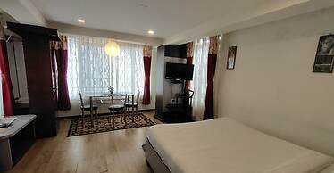 The Kaizer Valley Hotel