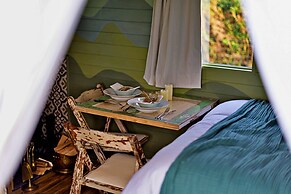 Tranquil Shepherds Hut With Stunning Views, No Deposit
