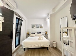 ZUR Boutique Hostel