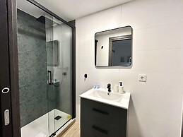 ZUR Boutique Hostel