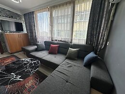 GUR ROYAL HOTEL