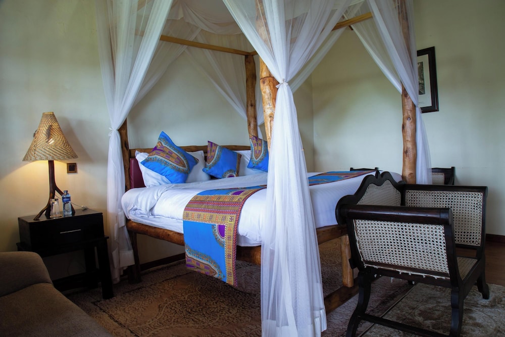 Saba House & Lodges