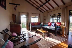 Saba House & Lodges