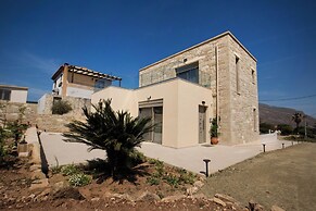 Amfitriti Villa