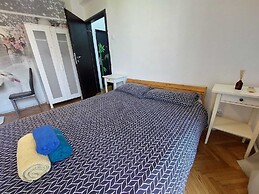 amzei square Apt