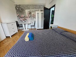 amzei square Apt