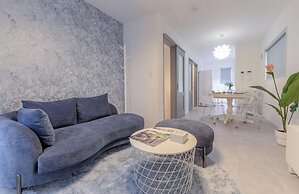 Nishikujo Maison Le Bleu Chigusa