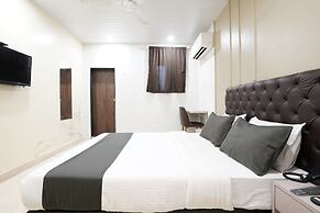 U LIFE HOTEL