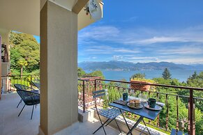 Mon Reve Lake View Pool, Stresa