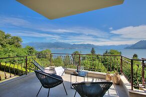 Mon Reve Lake View Pool, Stresa