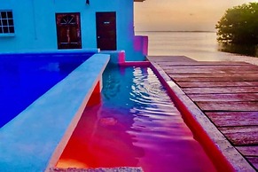 Poolside Seaview Studio With Infinity Pool & Overwater Deck Near Airpo