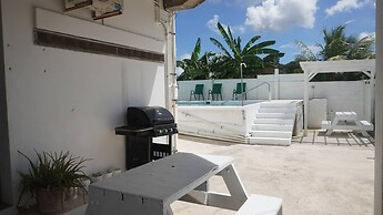 Poolside Seaview Studio With Infinity Pool & Overwater Deck Near Airpo