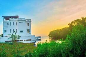 Poolside Seaview Studio With Infinity Pool & Overwater Deck Near Airpo