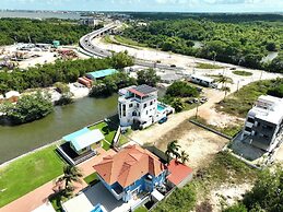 See Belize Tranquil Sea View Studio With