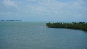 See Belize Tranquil Sea View Studio With