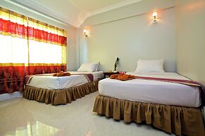 Damnak Riverside Villa