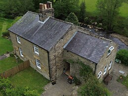 2 Whinstone Cottage