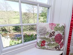 2 Whinstone Cottage