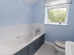 2 Whinstone Cottage