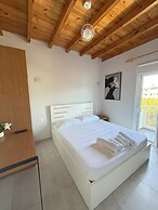 Maison Apartments