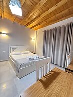 Maison Apartments