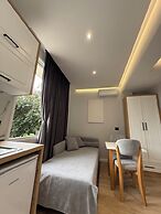 Maison Apartments