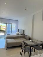 Maison Apartments