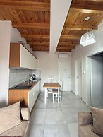 Maison Apartments