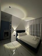 Maison Apartments