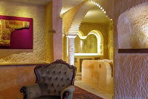 Lagoon Cave Suites