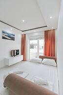 Aurelia Pool Apartments