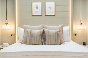 Elements Suites