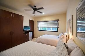 Premium Condo With Terrace Pool View