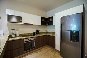 Premium Condo With Terrace Pool View