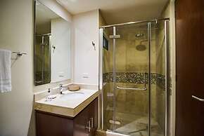 Premium Condo With Terrace Pool View