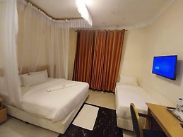 Hotel Discretion LTD