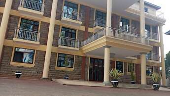 Hotel Discretion LTD