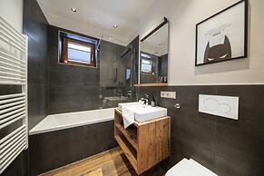 Chalet With ski Access, Neukirchen