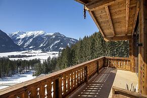 Chalet With ski Access, Neukirchen