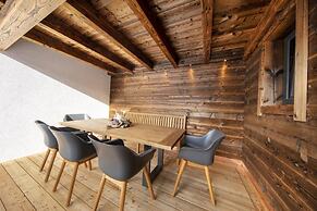 Chalet With ski Access, Neukirchen