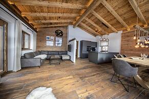 Chalet With ski Access, Neukirchen