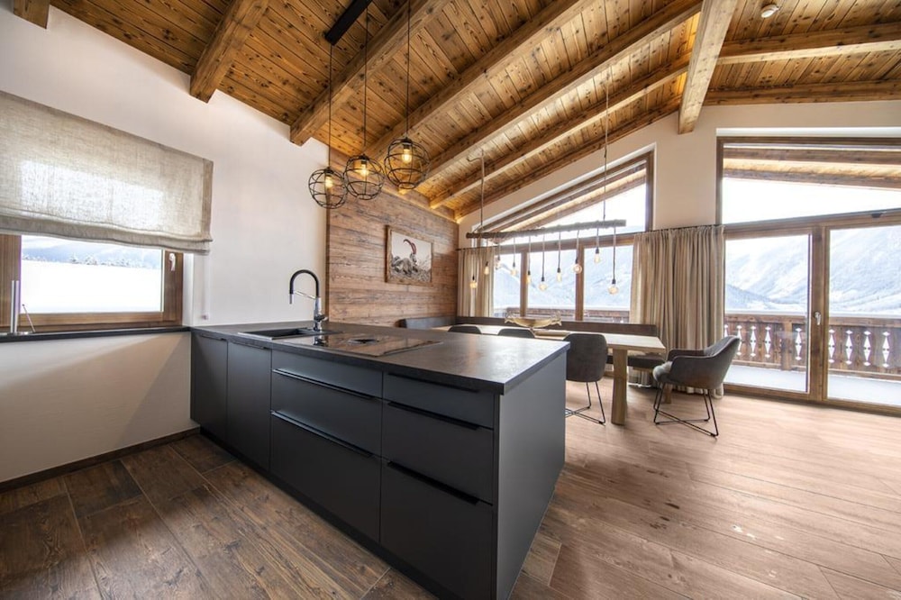 Chalet With ski Access, Neukirchen