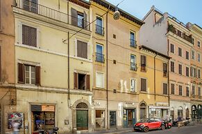 Palazzo Serpe Suites near Colosseum